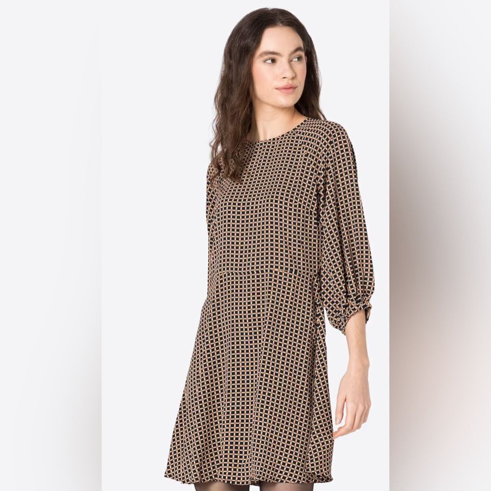 NWT  Traffic People Dress 'Clara' in Mixed Colours size XS